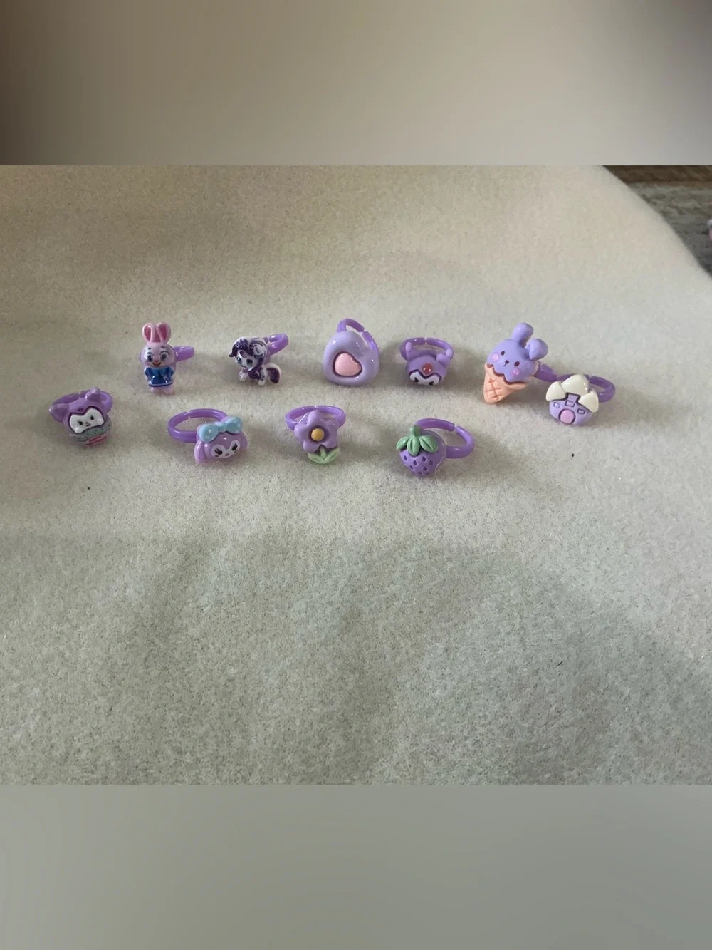 Kids Purple Assorted Toy Rings Pack - set of 10